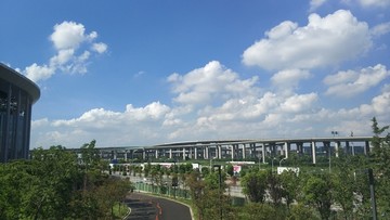 徐进东会展中心天桥高架