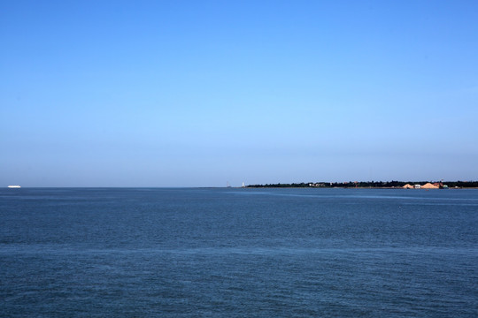 琼州海峡 海天一色