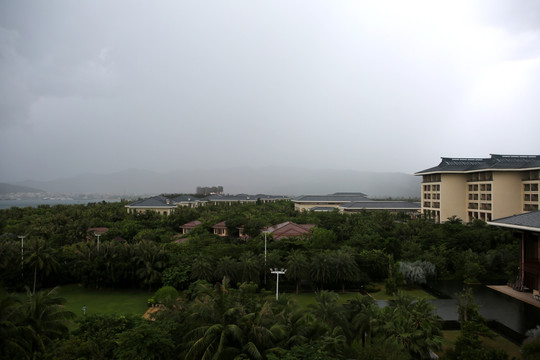 雨中 海棠湾 酒店建筑