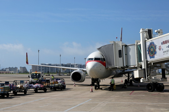 三亚机场 停机位 海南航空