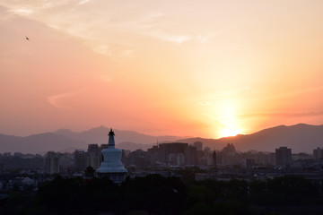 北海白塔 西山晚霞