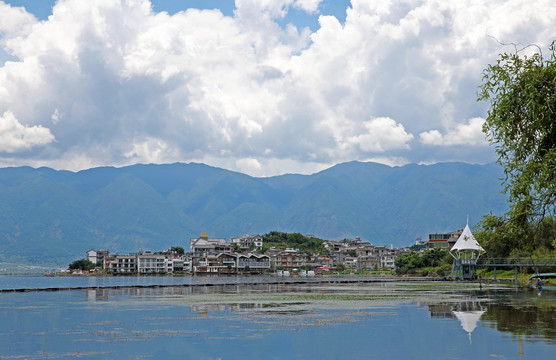 水墨远山背景