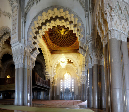 哈桑二世清真寺内景