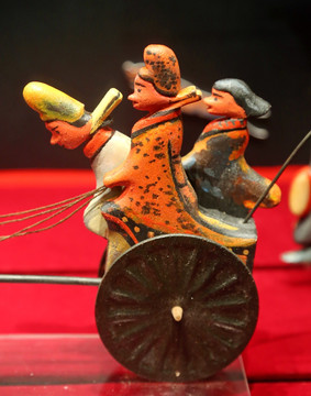 彩陶古代马车
