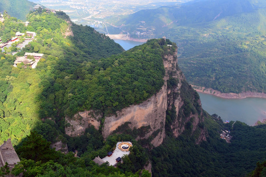 崆峒山