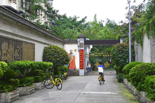 成都市龙江路小学分校