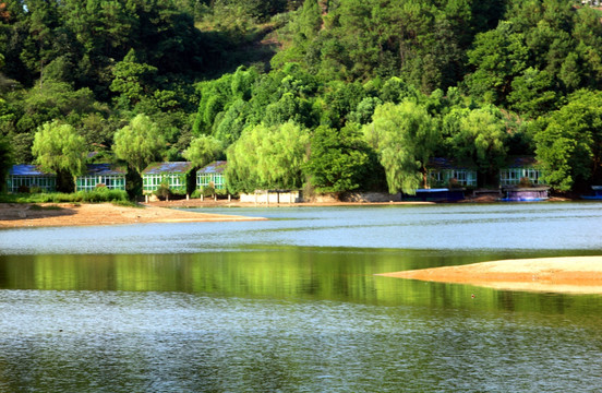 青山绿水 美丽乡村