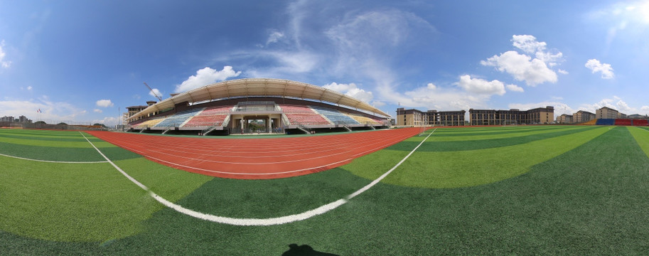 贵州大学明德学院体育场全景