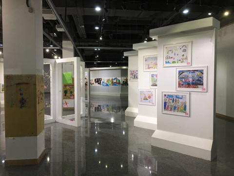 小学生绘画展