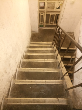 旧楼房楼梯