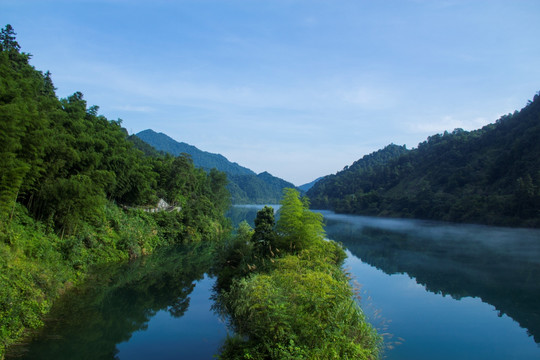 山清水秀青山绿水