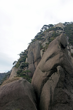 奇山怪石