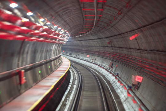 隧道 行进中的隧道 地铁隧道