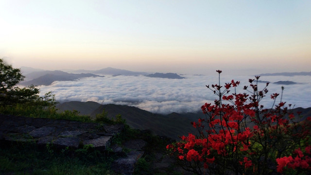 大围山日出云海