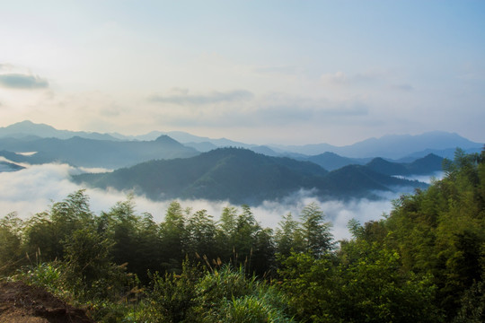 湖洋梯田日出云海