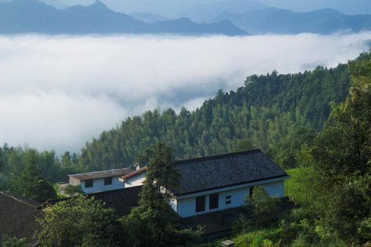 七星岭湖洋梯田风景区