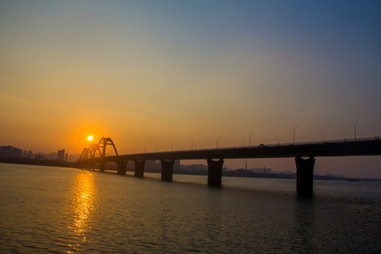 长沙湘江大桥福元路大桥夕阳