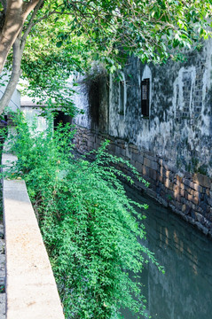 山塘街和山塘河