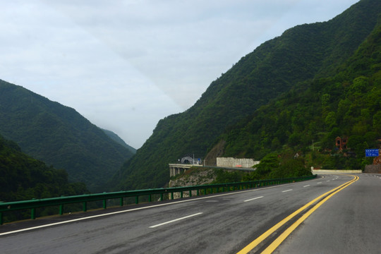 隧道 公路