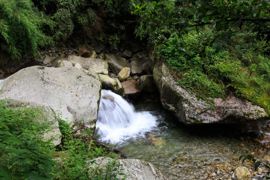 大理苍山 山间溪流