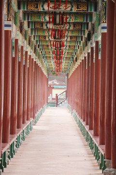 长廊 红柱子
