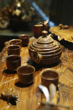 黄花梨木雕茶壶