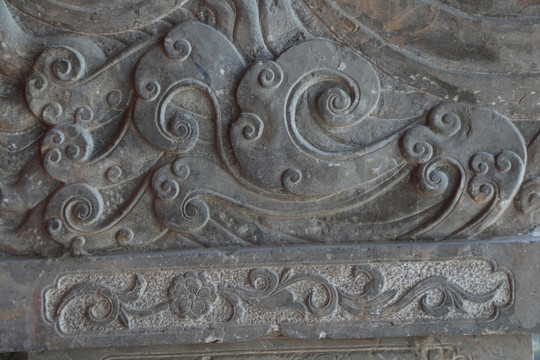 古代花卉波浪纹石刻