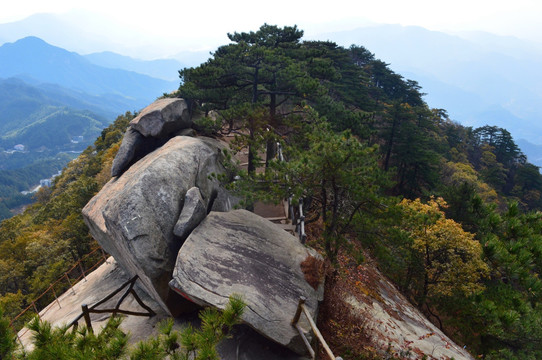 薄刀峰