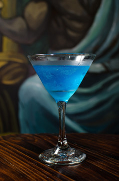 蓝色鸡尾酒