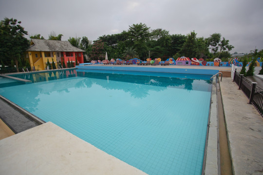 酒店游泳池 室外游泳池