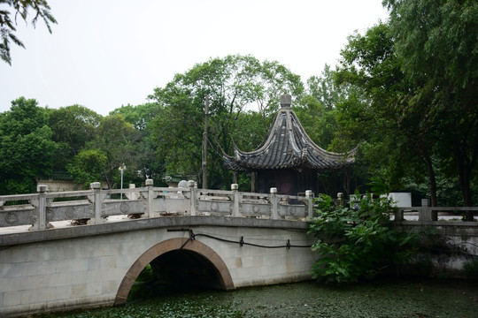 镇江金山寺风光