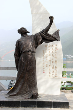 唐朝著名浪漫主义诗人李白塑像