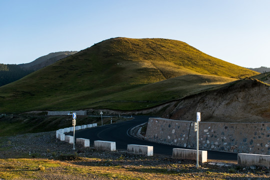 伊昭公路