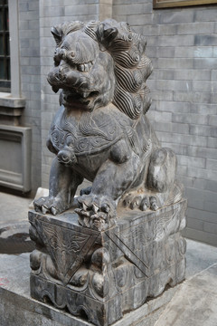狮子门墩雕像