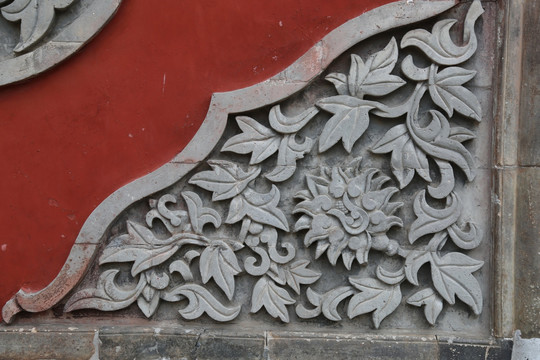 砖雕牡丹花卉枝叶壁刻