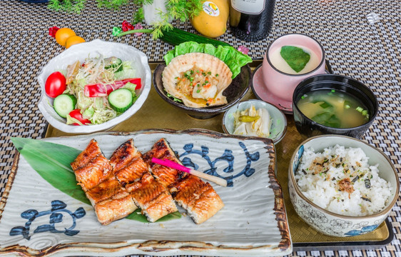 自家制烤鰻魚套餐