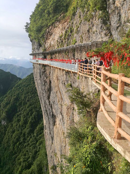 万源八台山 玻璃栈道 悬崖峭壁