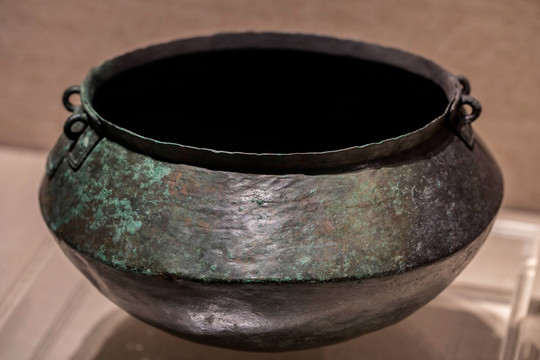 塞浦路斯式青铜釜