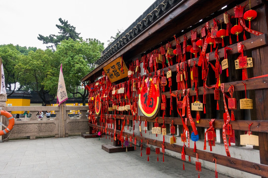 苏州 寒山寺外祈福亭