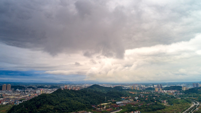 香城泉都