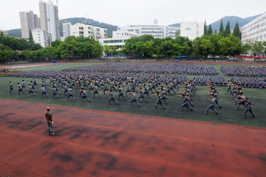 军训汇报表演