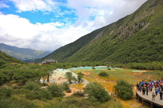 黄龙风景区 地表钙华景观