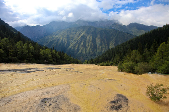 黄龙风景区 地表钙华景观