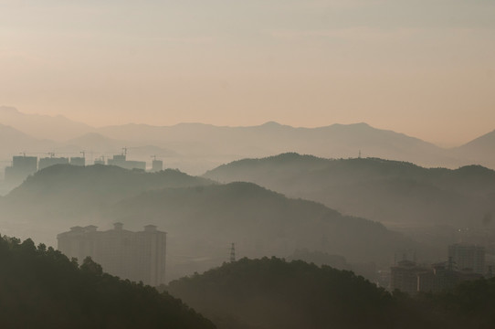 晨曦 云海 群山连绵 霞光万道