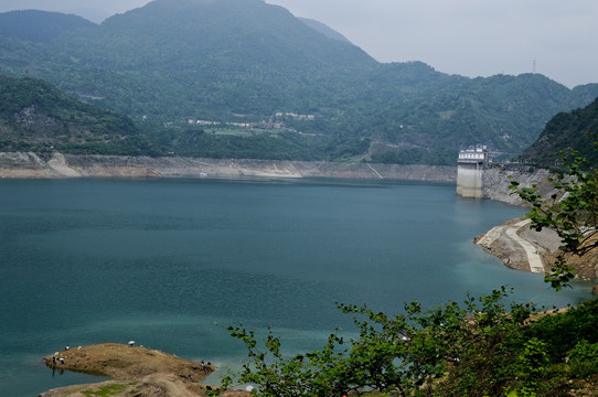 紫坪铺水库