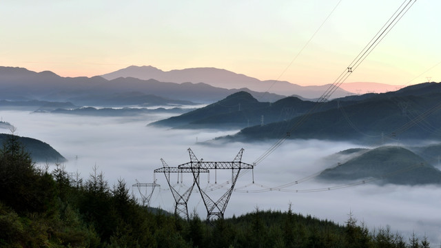 大凉山 晨雾