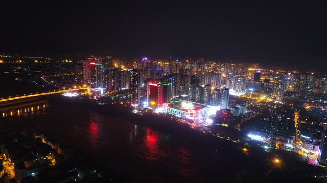 航拍来宾市区夜景