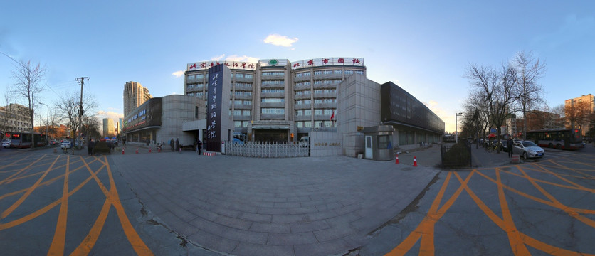 北京青年政治学院新大门全景