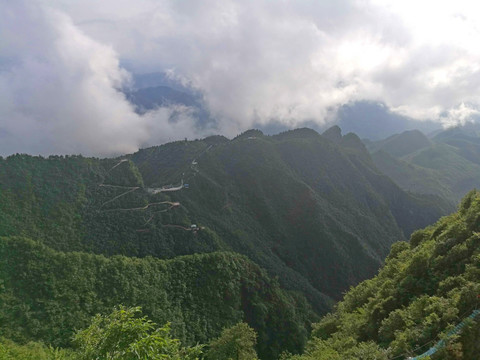 万源八台山 群山自然风光