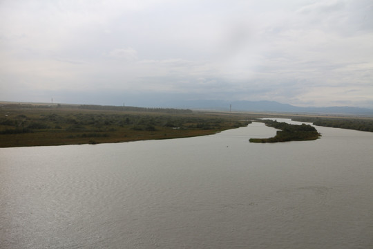 高原河流